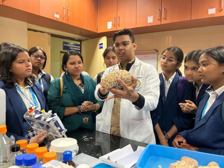 Student Educational Visits — Photo 43